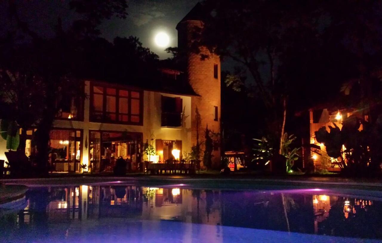Estalagem Casa de hóspedes Camburi (Sao Paulo)
